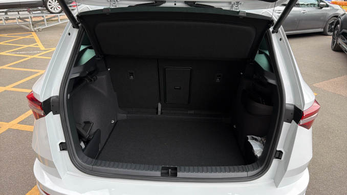 Skoda Karoq 1.5 TSI Sportline Edition 5dr Petrol Estate - Image 20